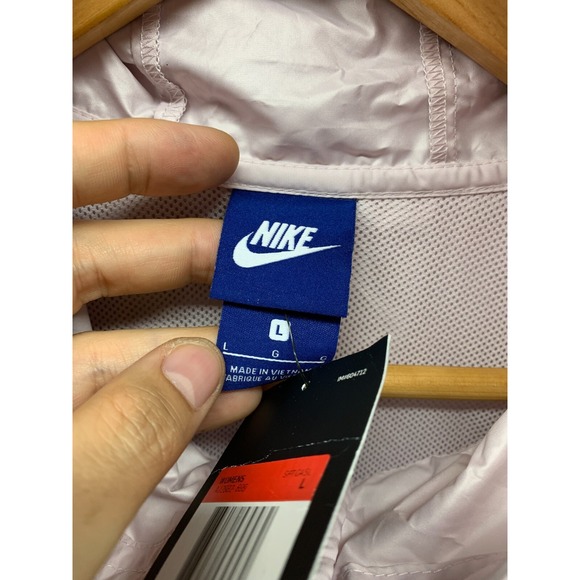Nike Sportswear Windbreaker Jacket Women’s L‎ Hooded Raincoat Logo Zip NWT - Picture 6 of 12